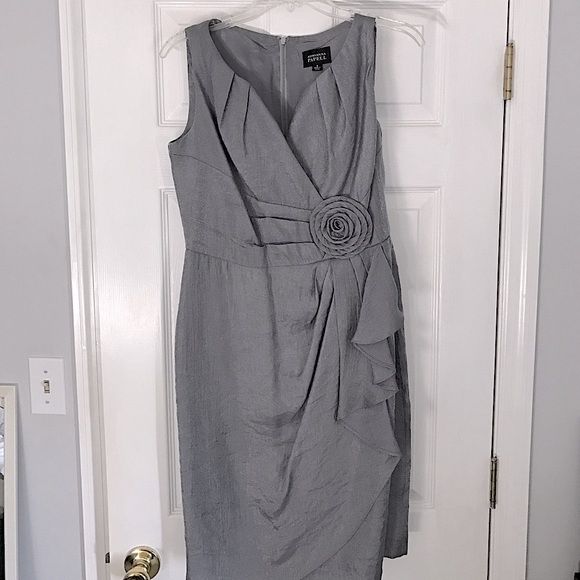 Adrianna Papell Dresses & Skirts - 👗Pretty Cocktail or Wedding dress, grab this while you can!⭐️✨🍹
